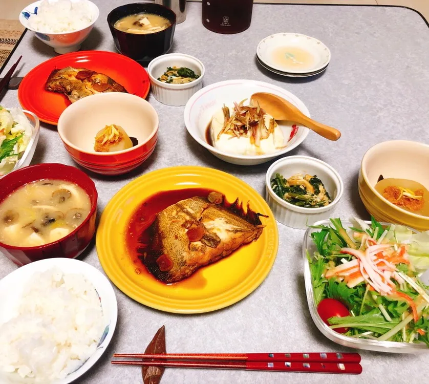 カレイの甘辛煮
近所の豆腐屋さんのよせ豆腐
ほうれん草の卵とじ|haacomさん