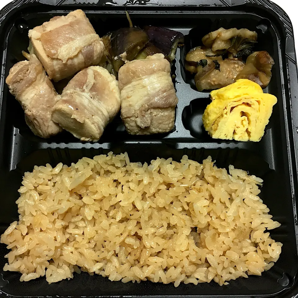 Snapdishの料理写真:高野豆腐の肉巻き弁当|こいちさん