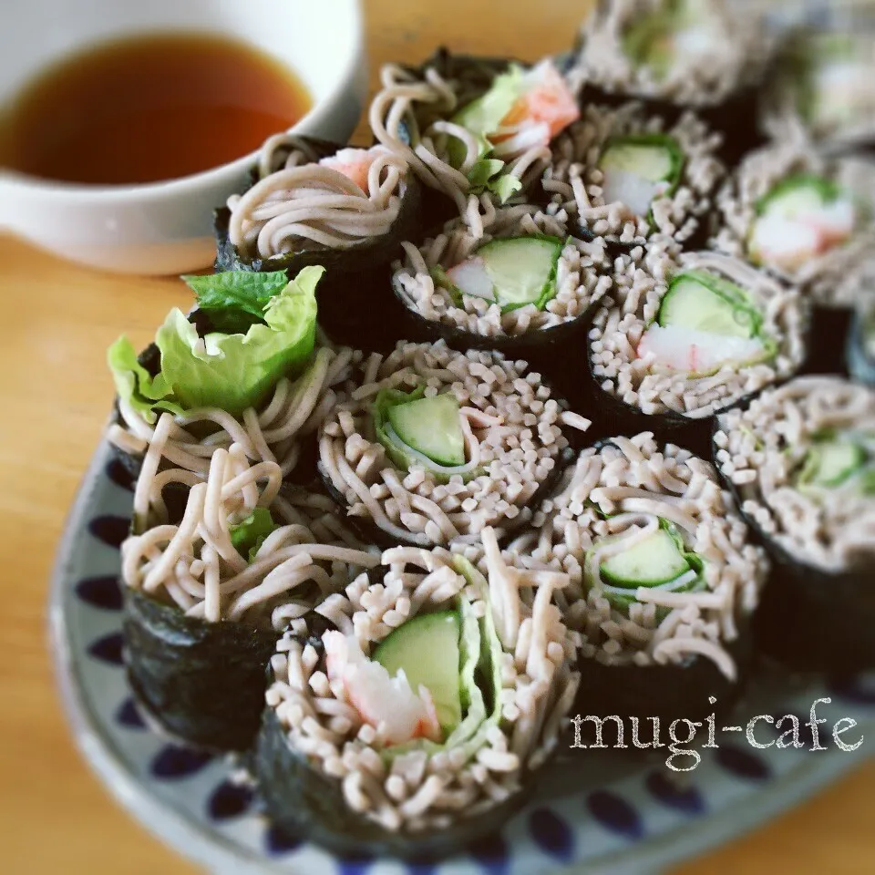 夏休みのお昼ご飯♪蕎麦寿司|mughi-cafeさん