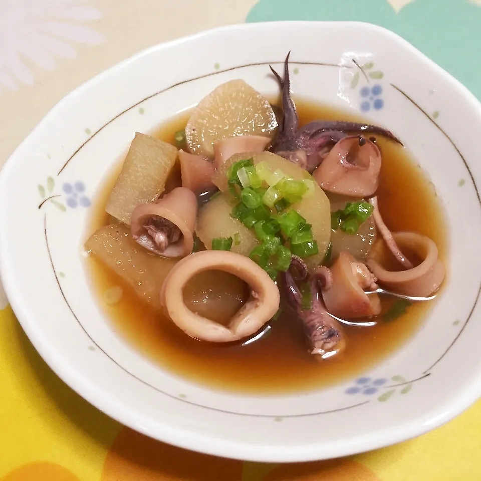 ＊大根とやりいかの煮物＊|ひだまりさん