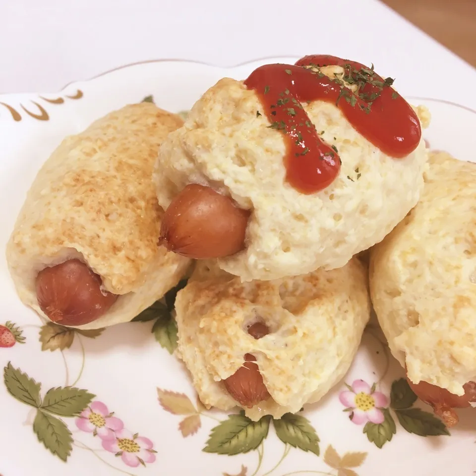 ホットケーキミックスで💕ソーセージパン|まちゃこさん