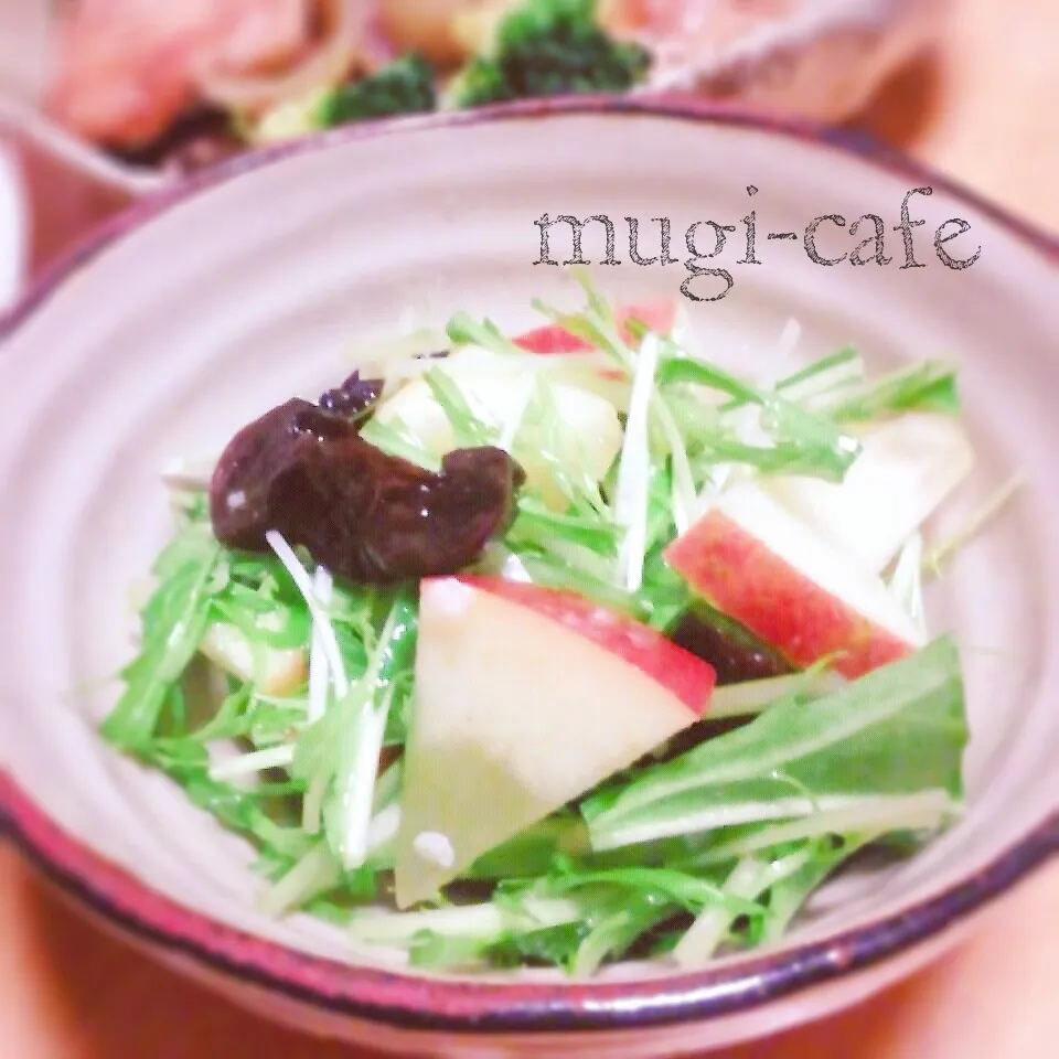 塩麹ドレッシング♪水菜とフルーツのサラダ|mughi-cafeさん