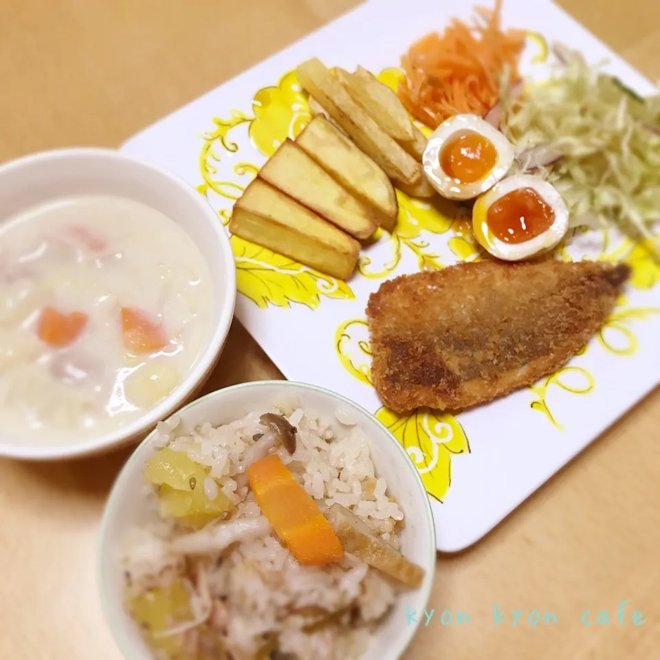 さつま芋の炊き込みご飯とアジフライのプレート|きょんきょんさん