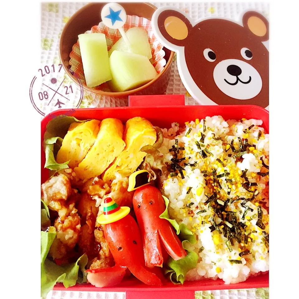 Snapdishの料理写真:チキンカツ息子くん弁当|harutomomamaさん