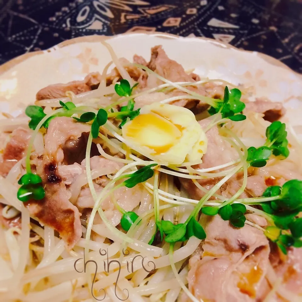 Snapdishの料理写真:Mizukiさんの豚バラもやしの塩バタポン酢♡|ちぃさん