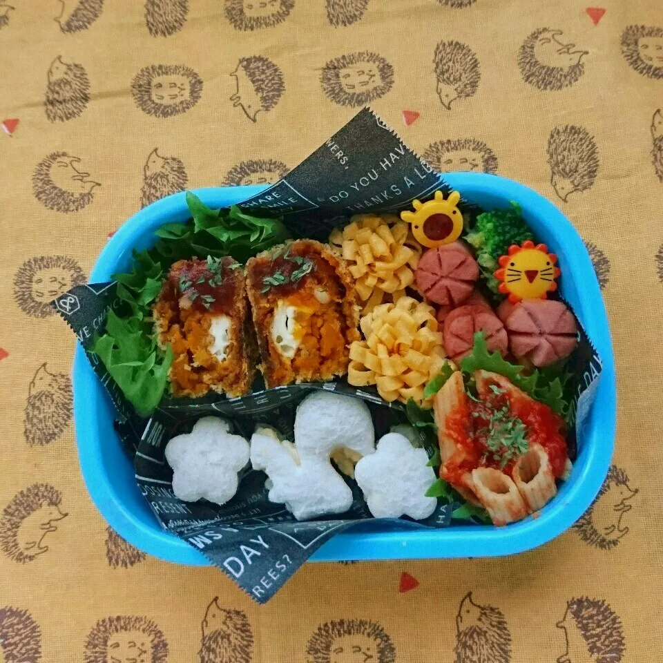 今日のお弁当🍙リスのひとくちサンドイッチ🌼|yukitさん