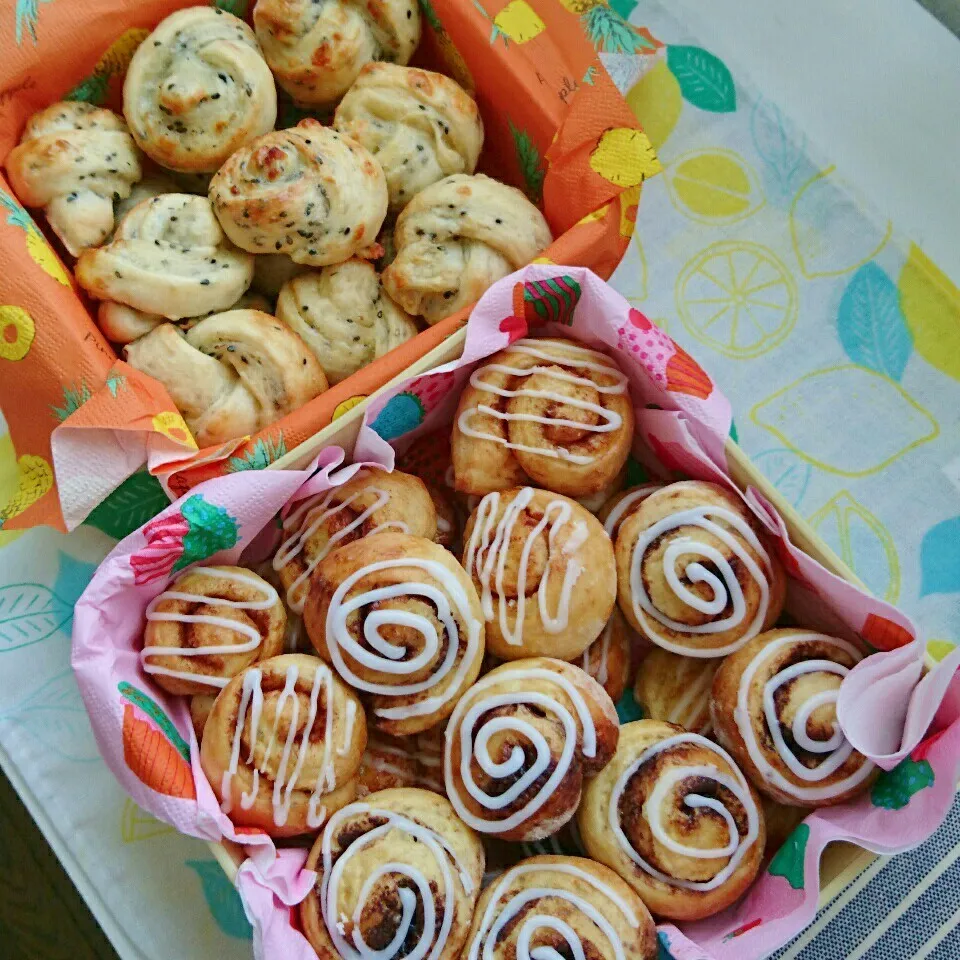 おもたせ🍞ランチに😋シナモンロールとゴマチーズパン|yukitさん