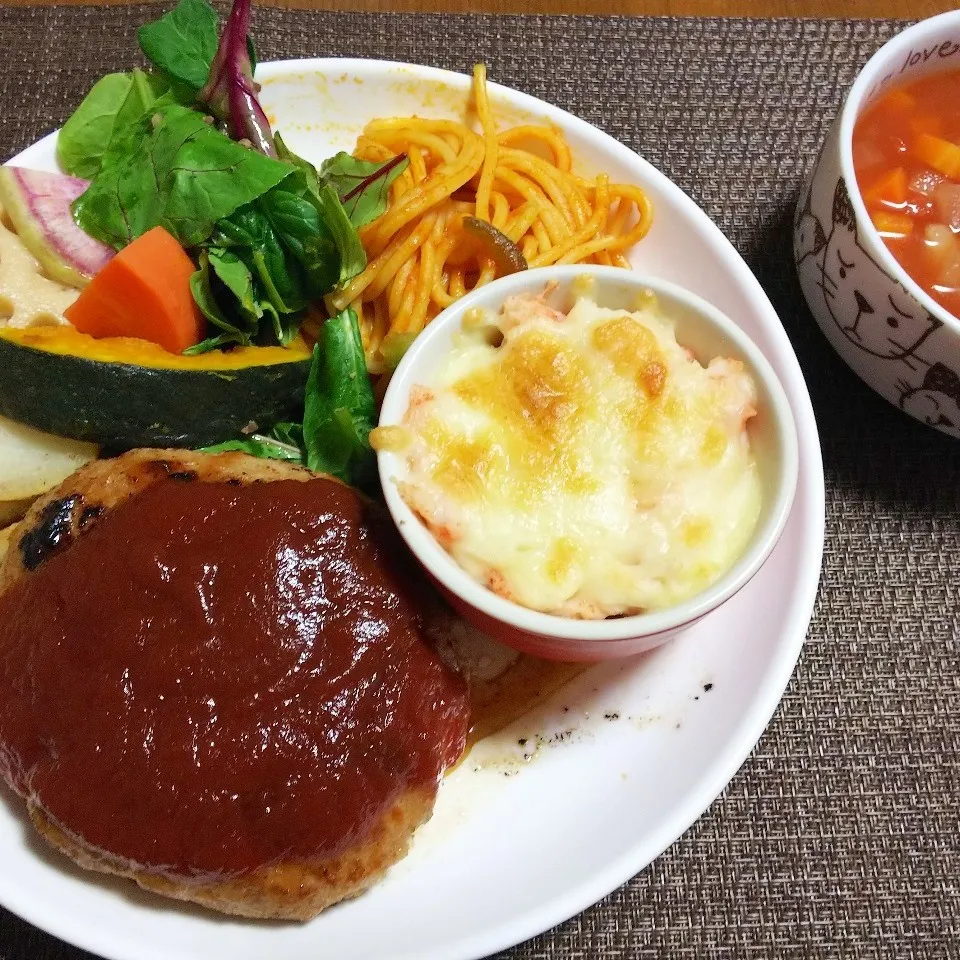 Snapdishの料理写真:ハンバーグプレート|ハハさん