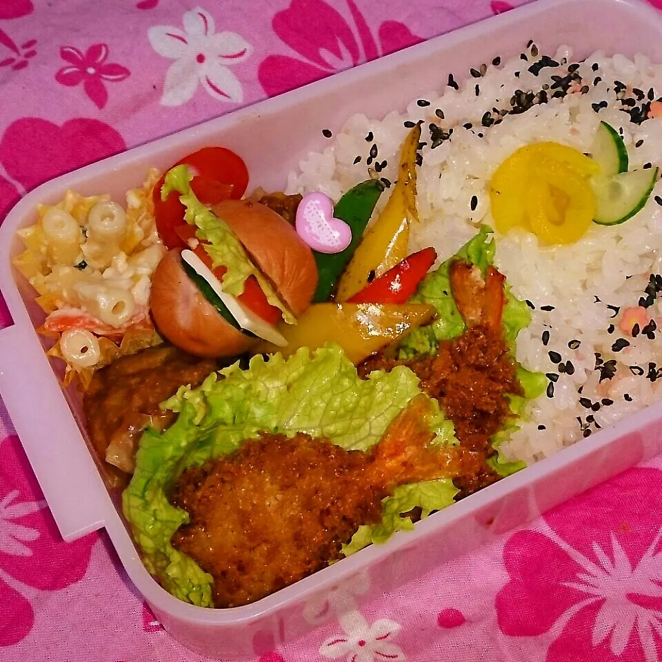 Snapdishの料理写真:娘弁当|ハハさん