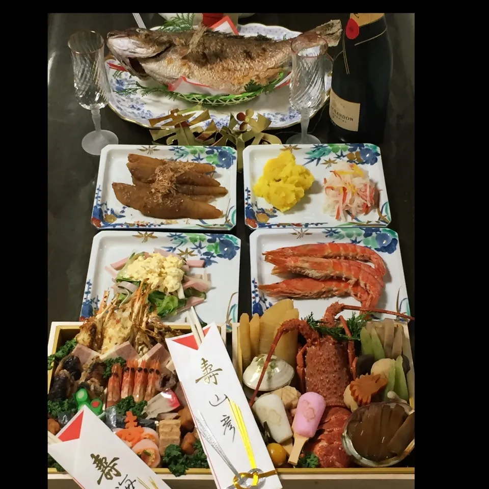 Snapdishの料理写真:明けましておめでとうございます🎍|tamemitiさん