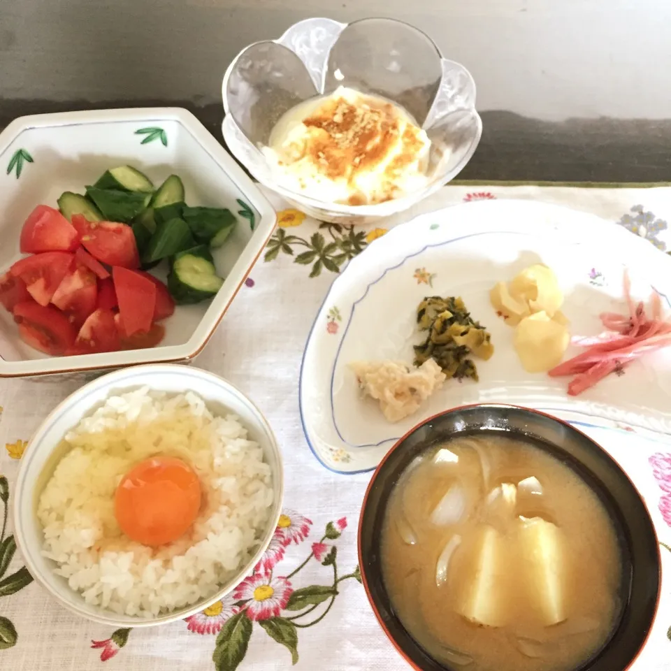 卵かけ御飯で朝食を🙋🏻|tamemitiさん