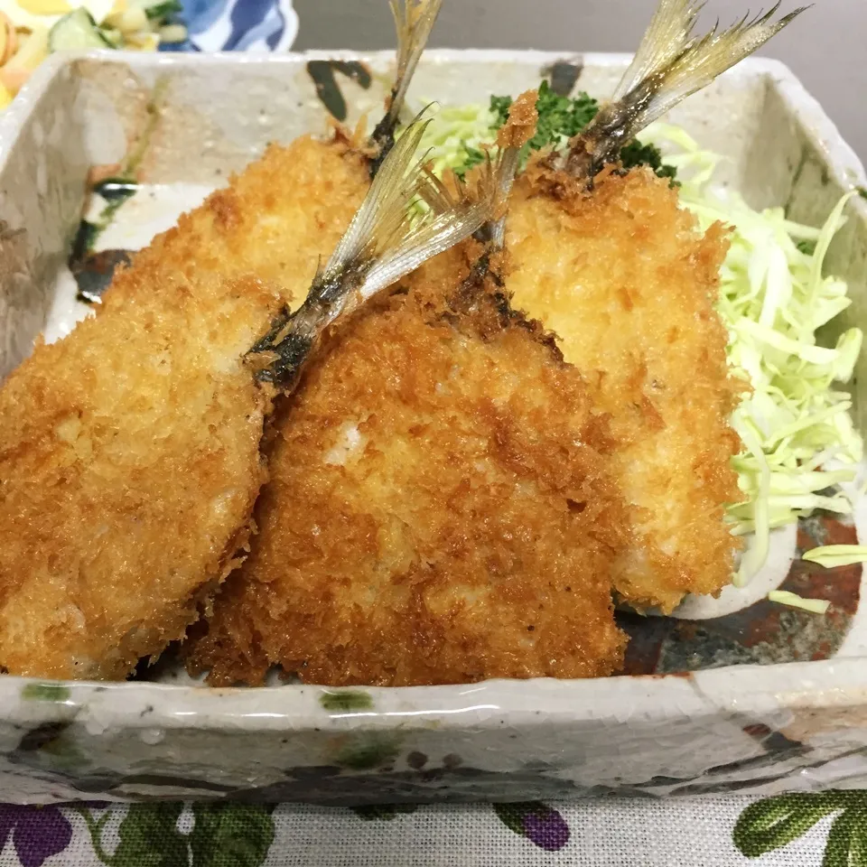 旬の鯵のフライ。10匹360円‼️ヤッタ🙋|tamemitiさん