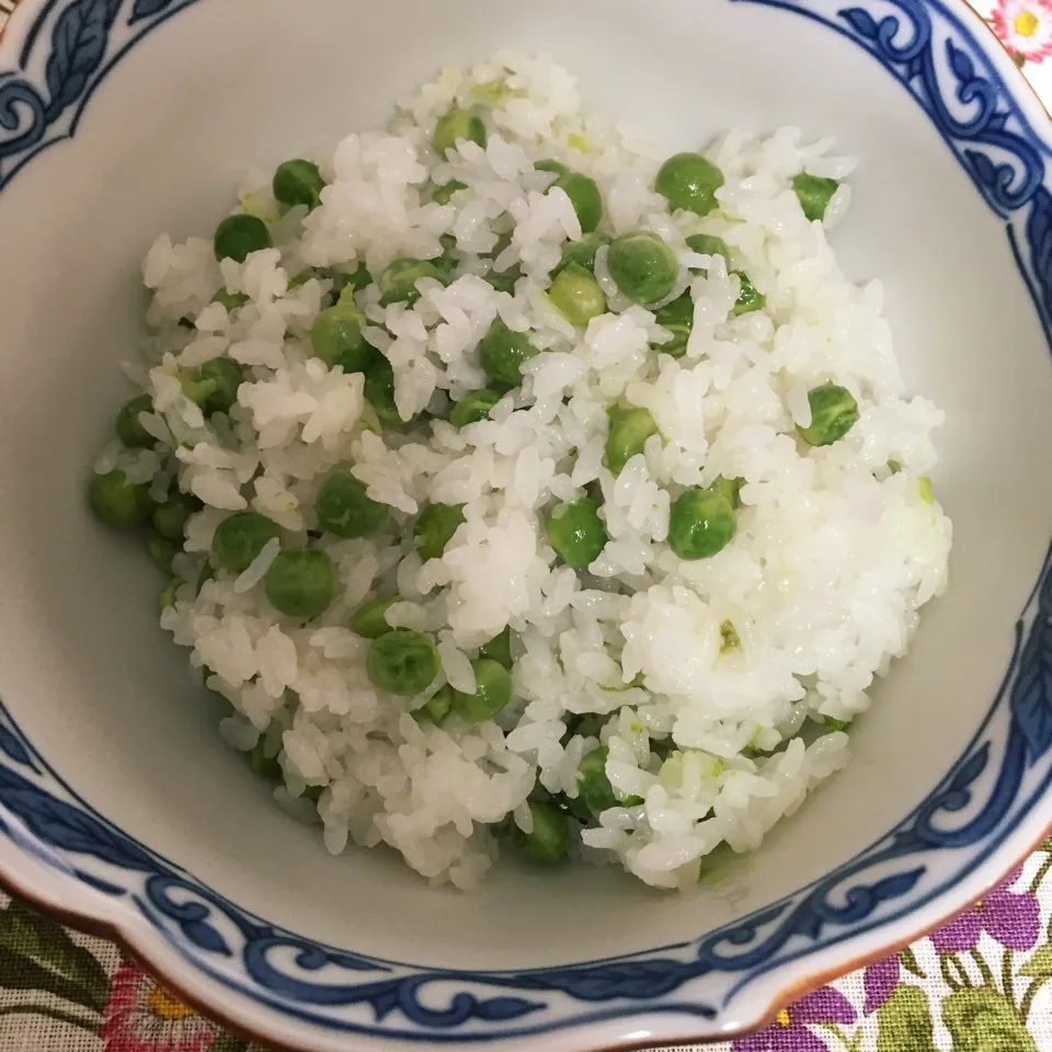 Snapdishの料理写真:メルシーの豆で、豆ご飯🙋|tamemitiさん