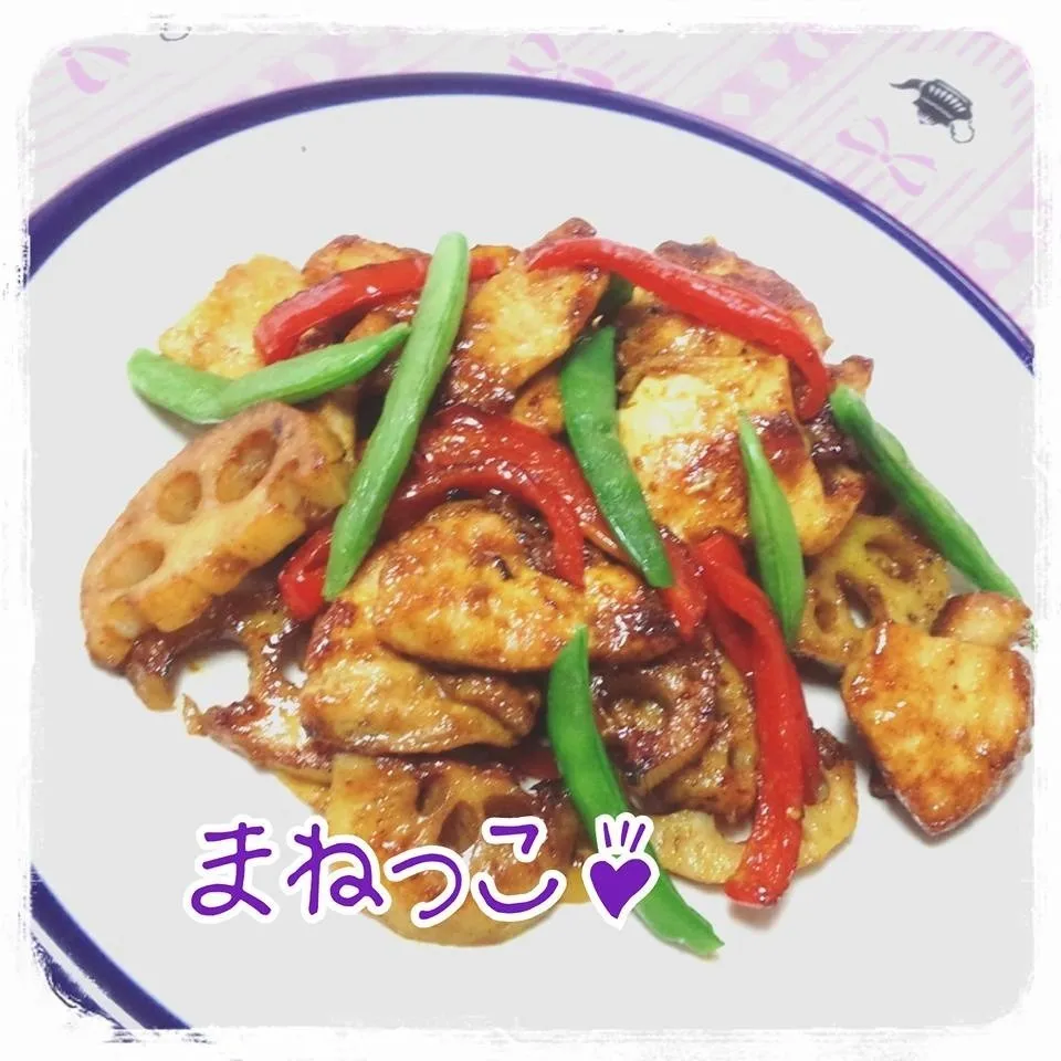 まねっこ♪　きょんちゃん☆鶏胸肉と蓮根のカレー炒め♡|ねねさん