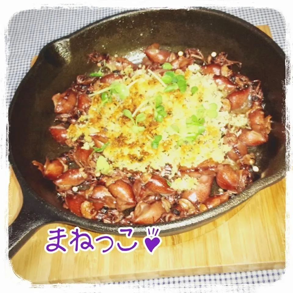 Snapdishの料理写真:まねっこ♪　ほたるいかガーリックチーズパン粉焼き♡|ねねさん