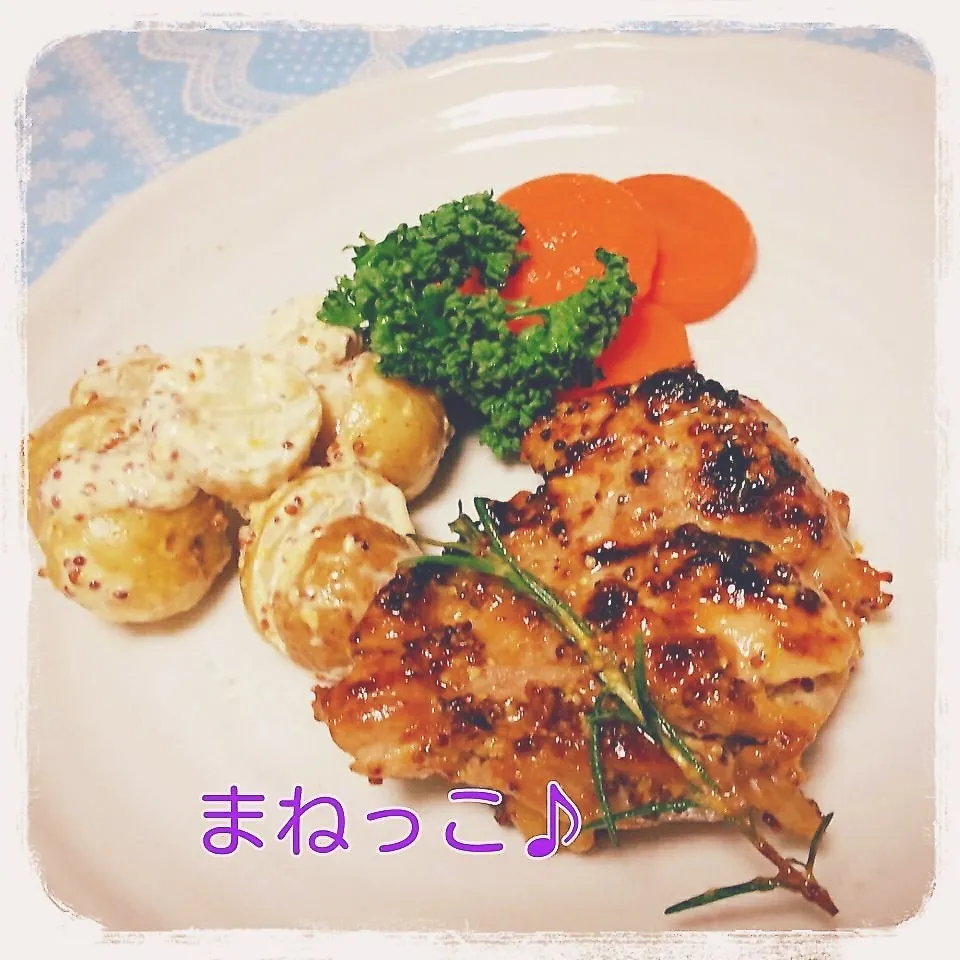 Snapdishの料理写真:まねっこ♪　鶏モモのローズマリーとハニーマスタードグリル♡|ねねさん