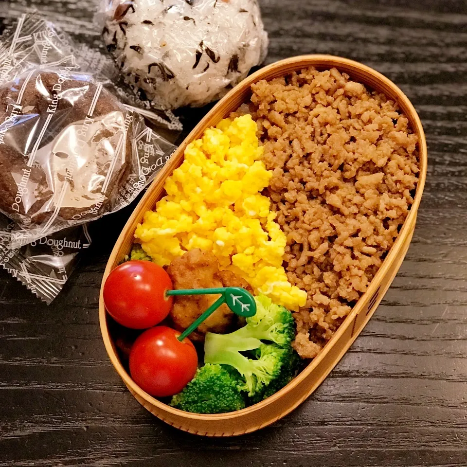 息子くん部活弁当♡鶏そぼろ弁当♡|yu-chanさん