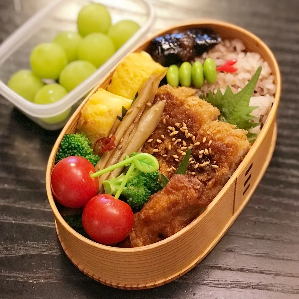 Snapdishの料理写真:今日の息子くん弁当♡とんかつ弁当♡|yu-chanさん