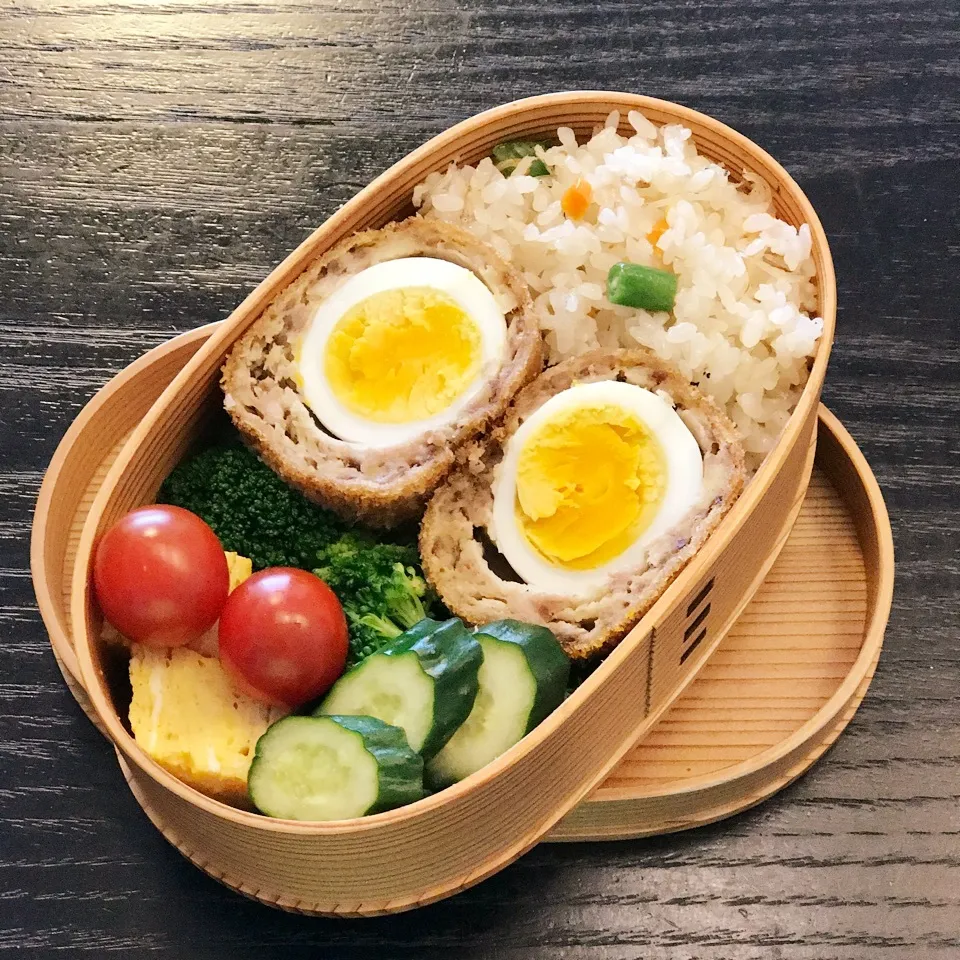 Snapdishの料理写真:今日の息子くん弁当♡スコッチエッグ&シラスチャーハン弁当♡|yu-chanさん