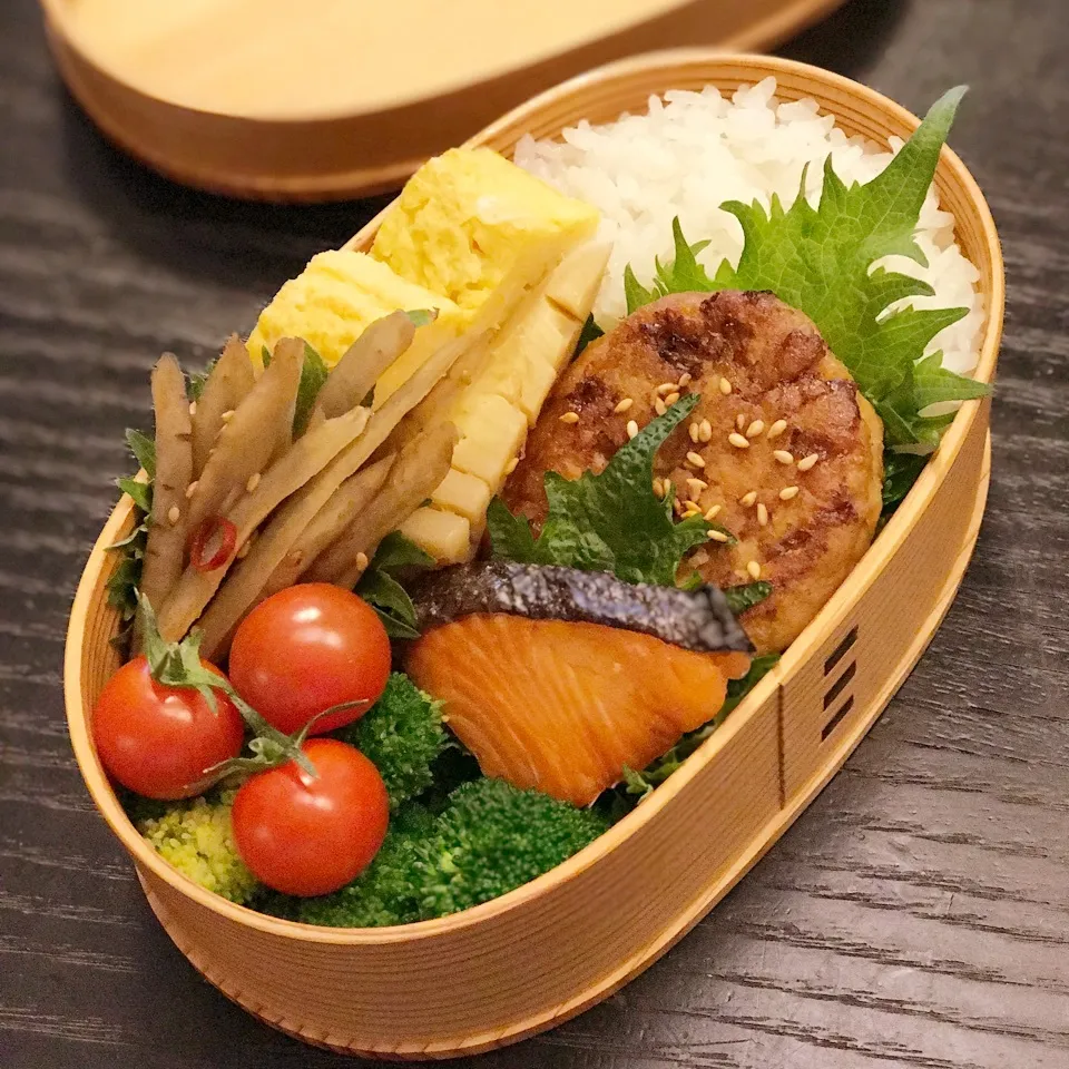 Snapdishの料理写真:今日の息子くん弁当♡Mizukiさんのお豆腐鶏つくね弁当♡|yu-chanさん