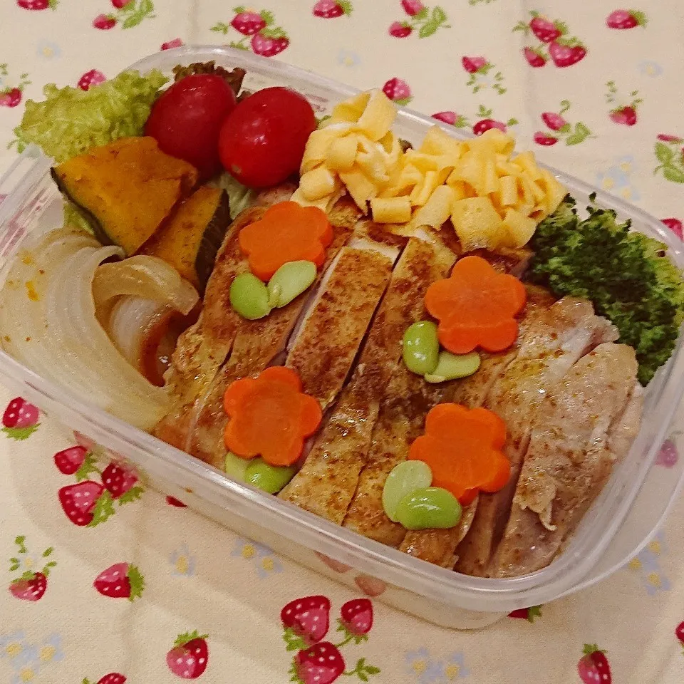 チキンのカレーソテーのっけ弁当♪|みちゅあしさん