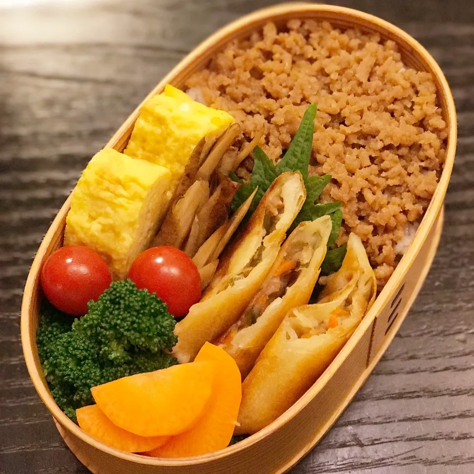 今日の息子くん弁当♡鶏そぼろ弁当♡|yu-chanさん