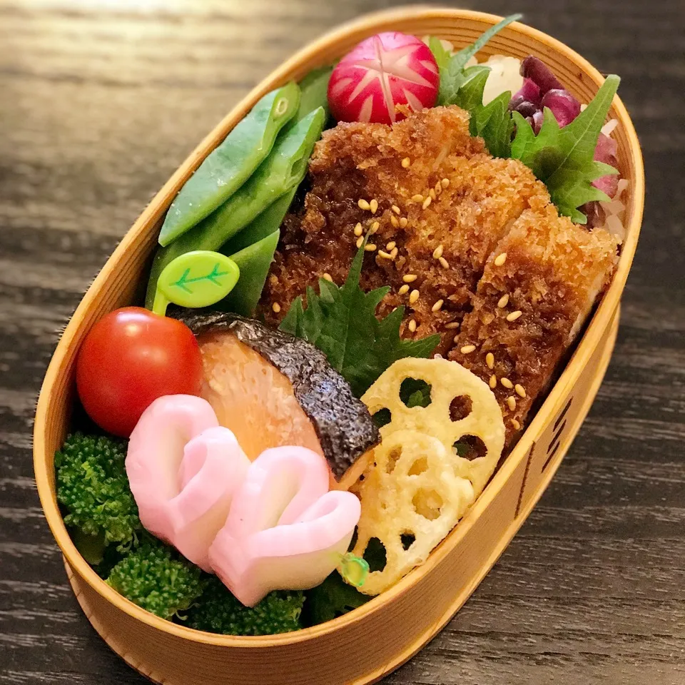 Snapdishの料理写真:今日の息子くん弁当♡トンカツ弁当♡|yu-chanさん