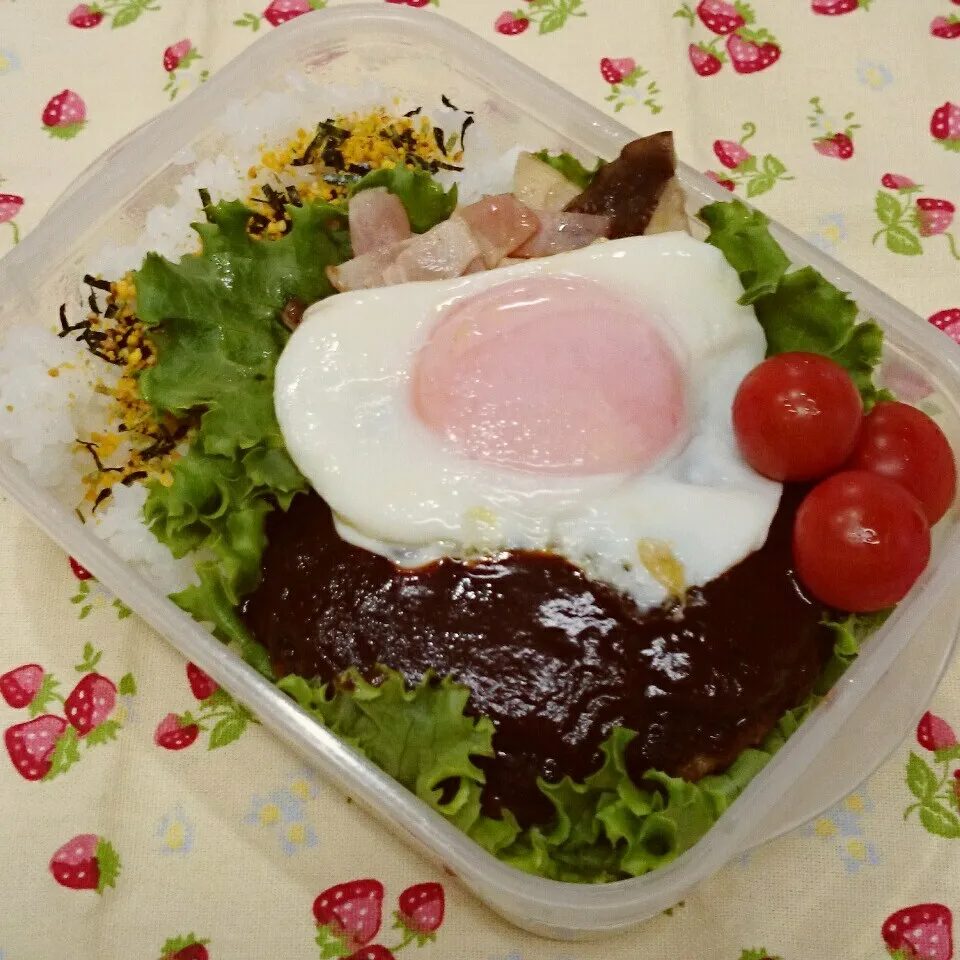 目玉焼きドーンのハンバーグのっけ弁当🎵|みちゅあしさん