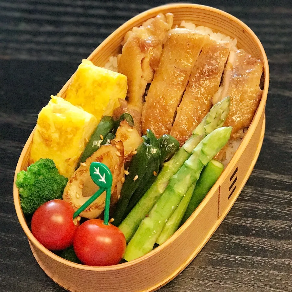 Snapdishの料理写真:今日の息子くん弁当♡チキンステーキ弁当♡|yu-chanさん