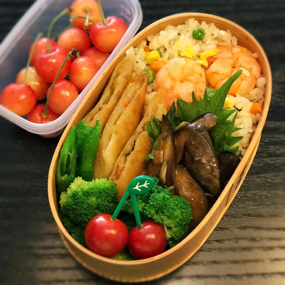 今日の息子くん弁当♡海老チャーハン弁当♡|yu-chanさん