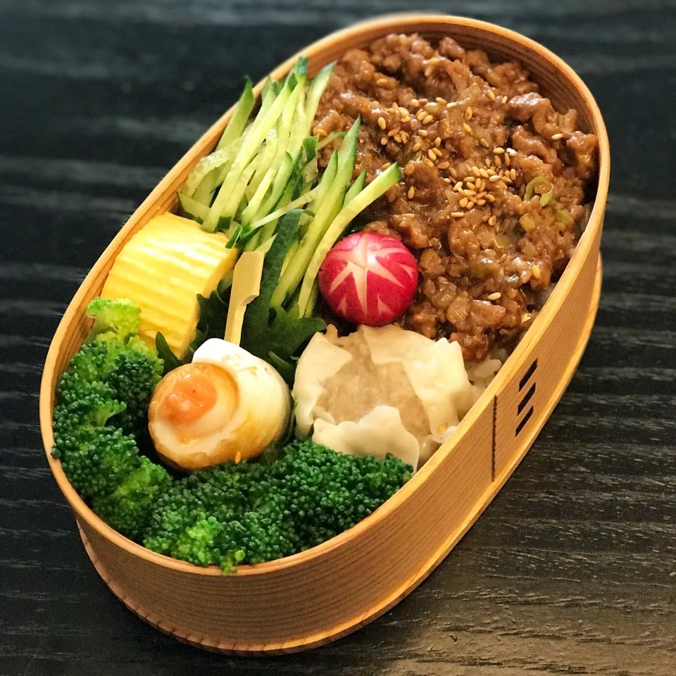 今日の息子くん弁当♡甘辛♪肉味噌ジャージャー弁当♡|yu-chanさん