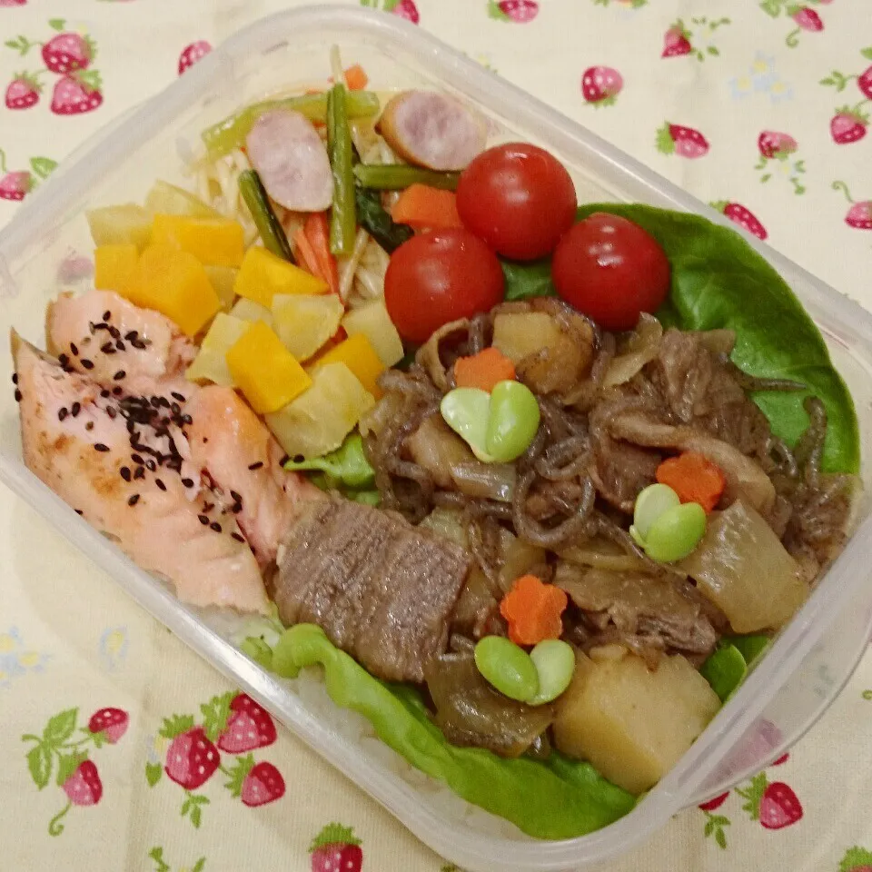 肉じゃが のっけ弁当🎵|みちゅあしさん