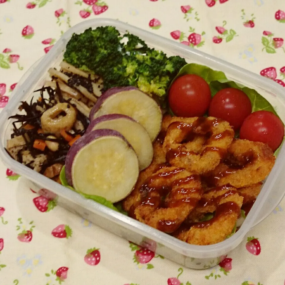 イカリングのっけ弁当🎵|みちゅあしさん