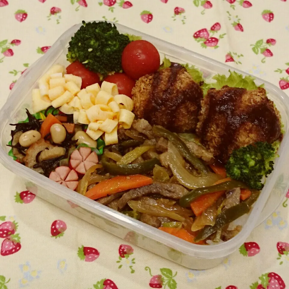 今日も色々のっけ弁当🎵|みちゅあしさん