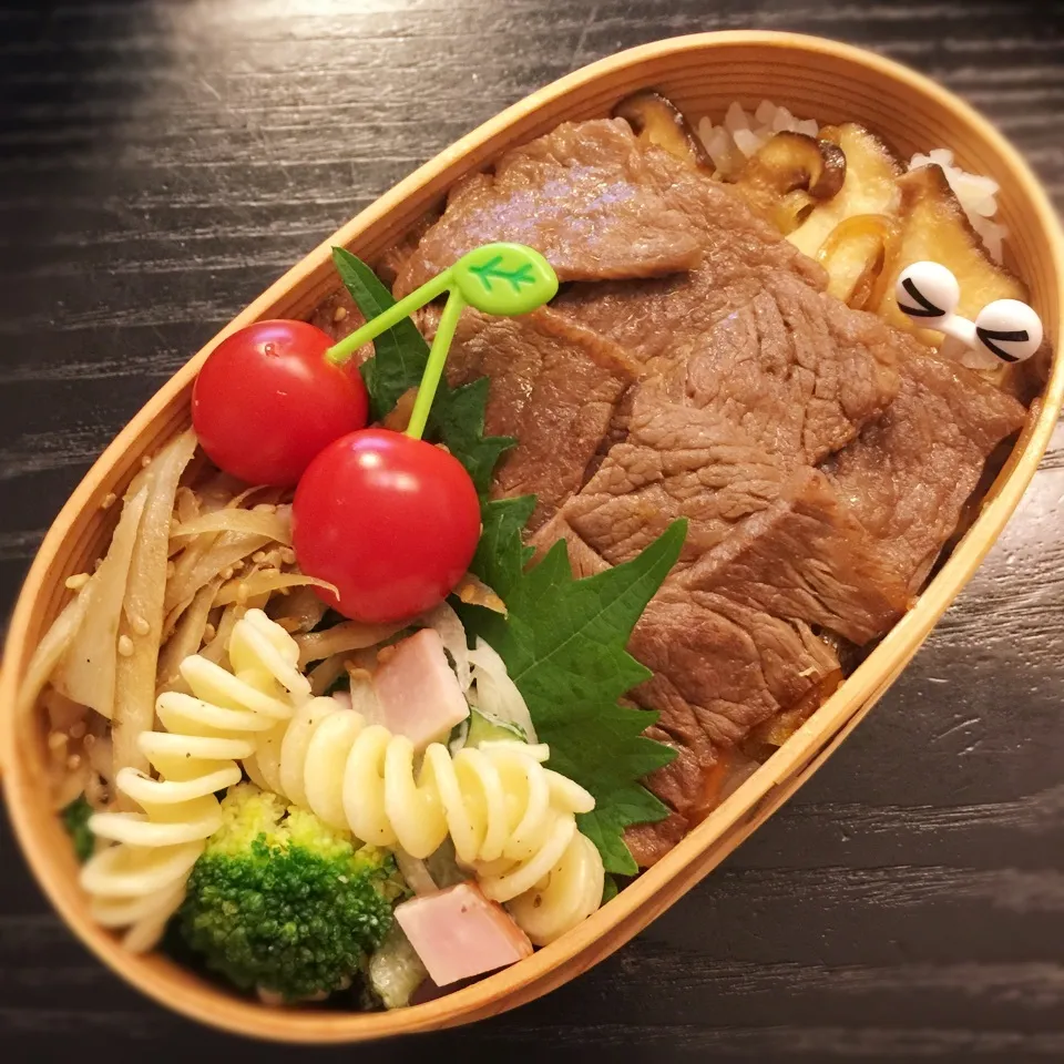 Snapdishの料理写真:今日の息子くん弁当♡焼き肉丼弁当♡|yu-chanさん