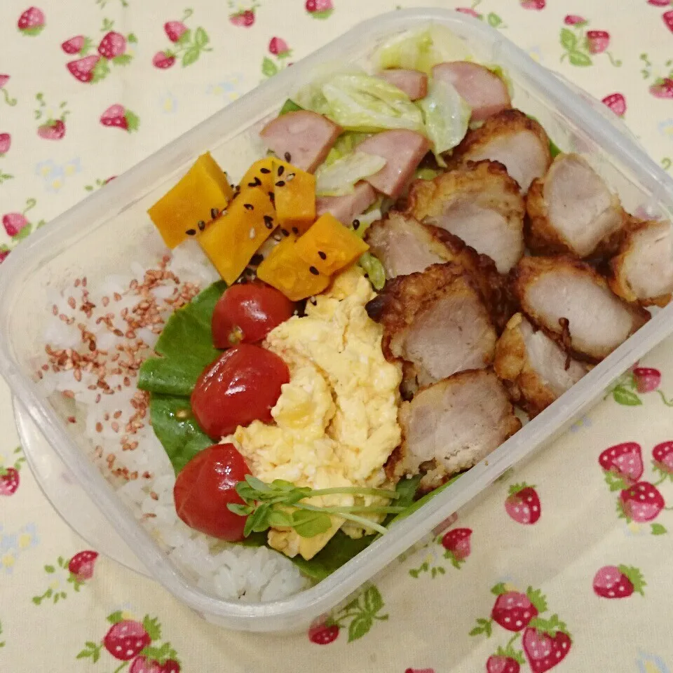 唐揚げ のっけ弁当🎵|みちゅあしさん