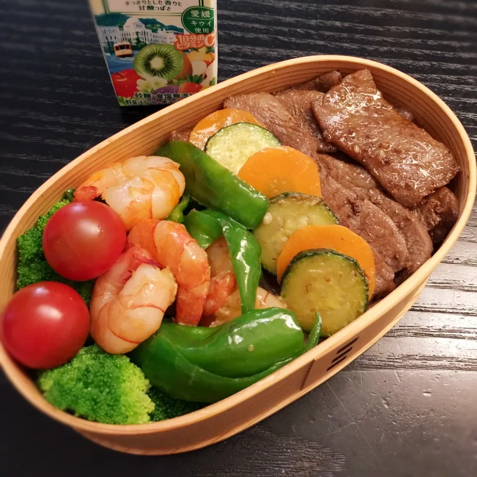 Snapdishの料理写真:今日の息子くん弁当♡速攻 焼き肉弁当♡|yu-chanさん