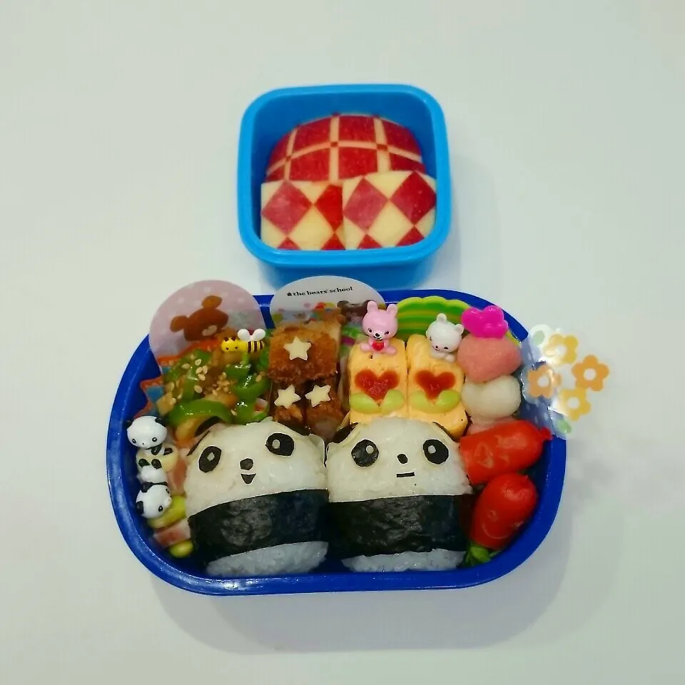 Snapdishの料理写真:パンダおにぎり弁当♪|みちゅあしさん