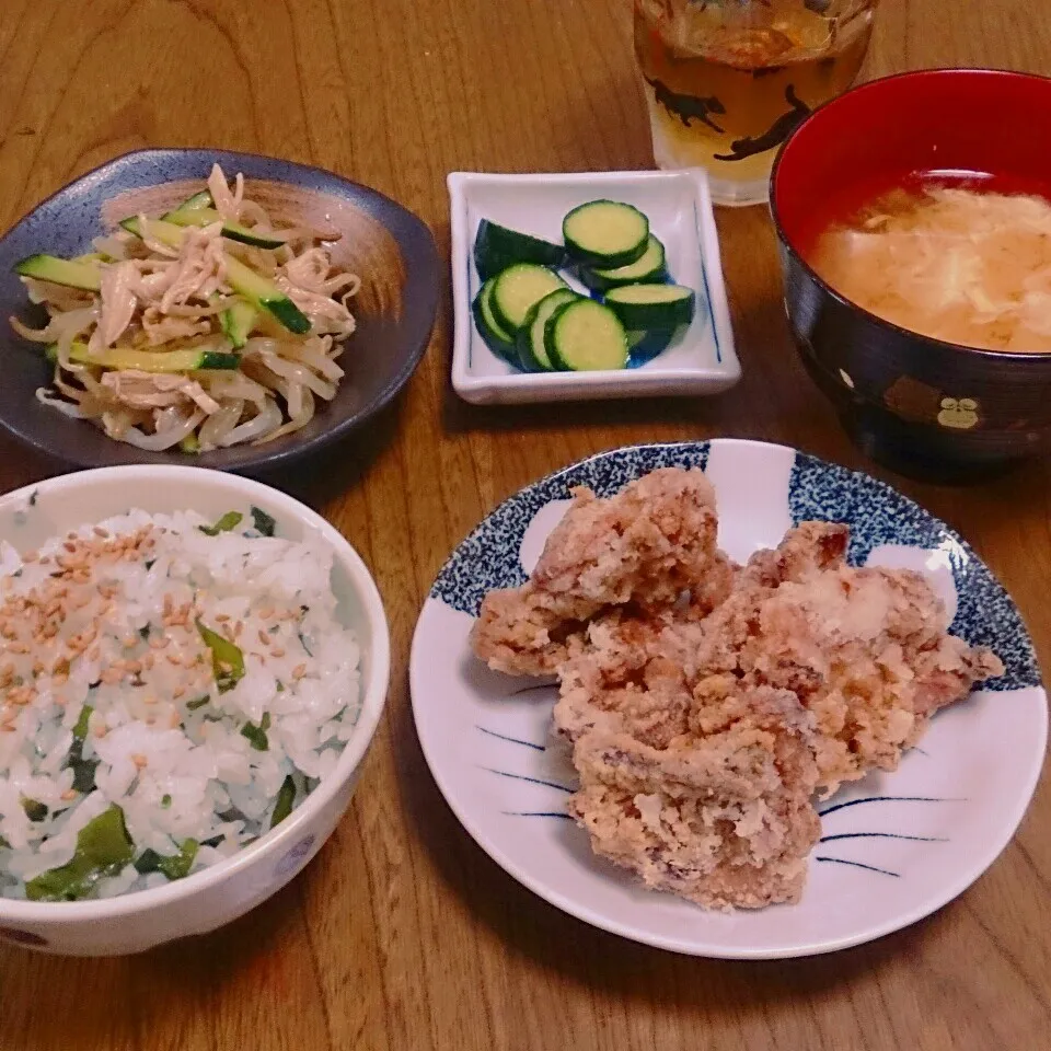 ワカメご飯と、庭で取れたきゅうりを…。|NICOさん