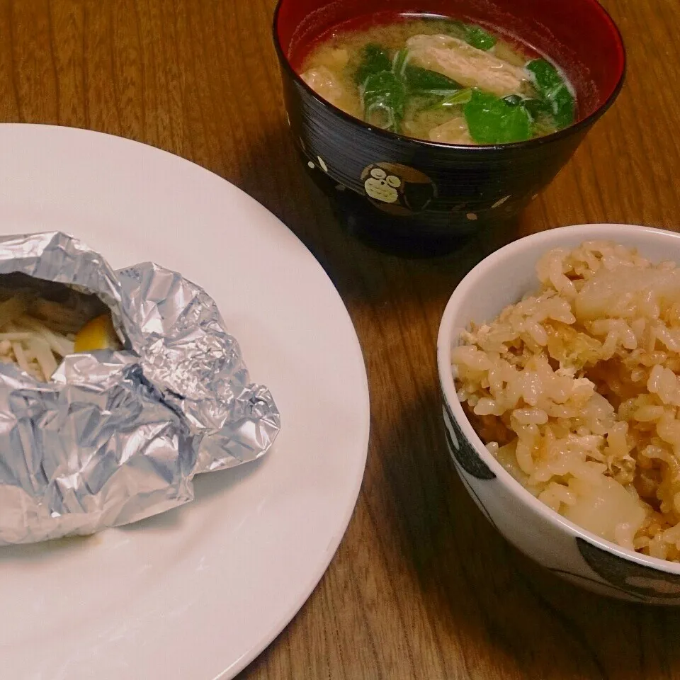 大根ご飯。鮭のホイル焼き。|NICOさん