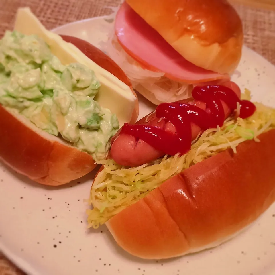 ロールパンサンドで休日の朝食♡|みーしゃさん