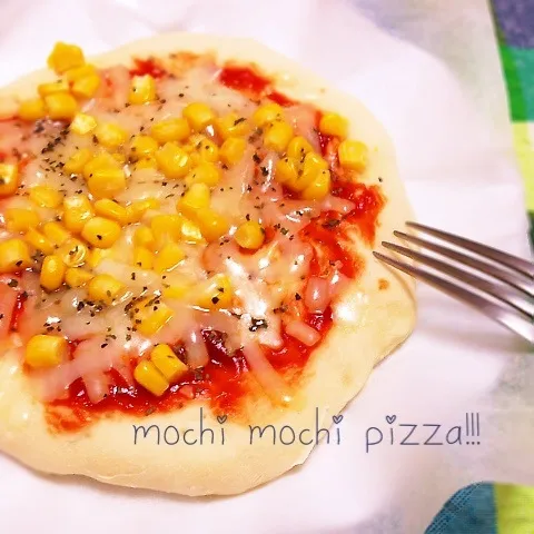 Snapdishの料理写真:簡単ですぐできちゃう〜モチモチPIZZA!!|Lieさん