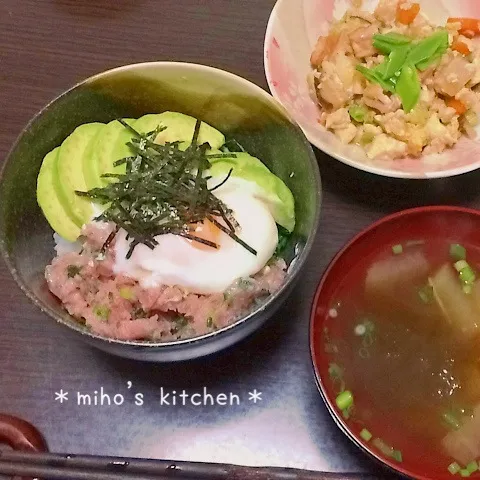 ネギトロ丼❤︎アボカド＆温玉のせ|みーしゃさん