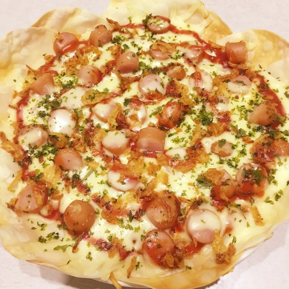 余った餃子の皮でピザ🍕|☆サトリン☆さん