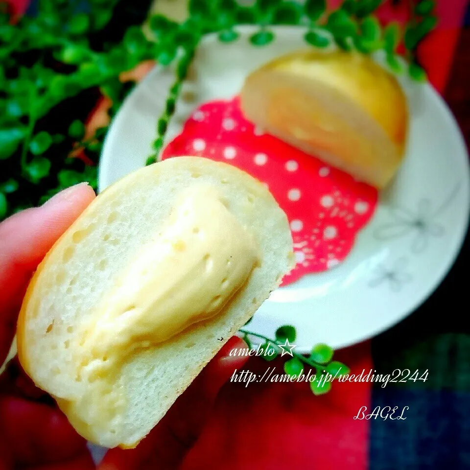 まるでシュークリーム❤やわふわ&濃厚なクリームパン❤|BAGELさん