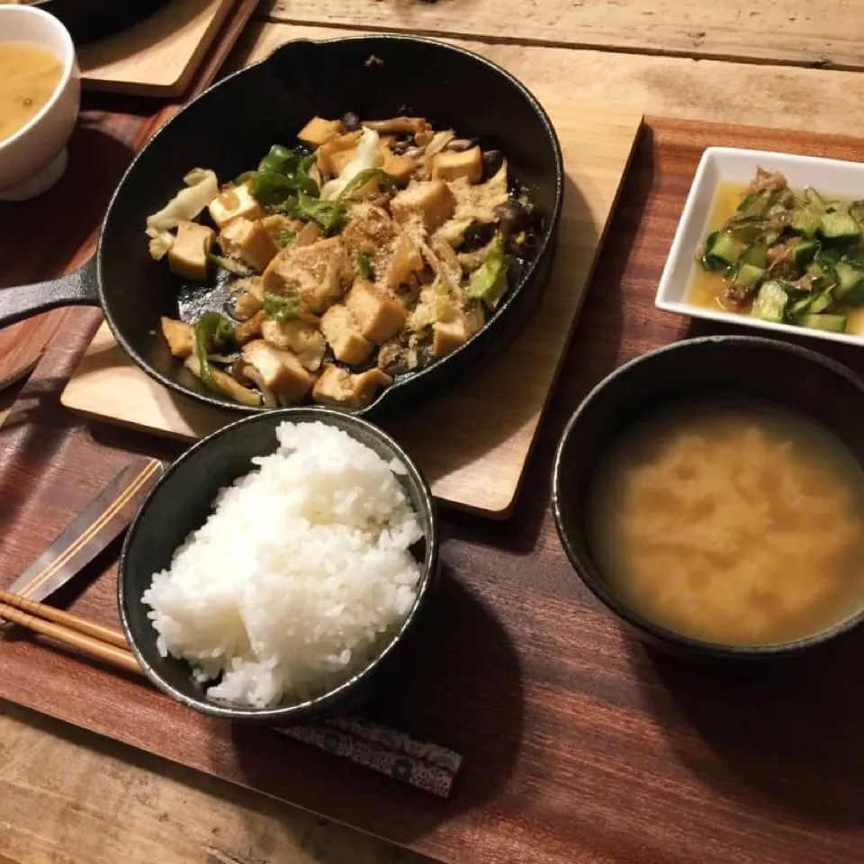 Snapdishの料理写真:厚揚げと残り野菜で甘辛炒めものーー🎵|01さん