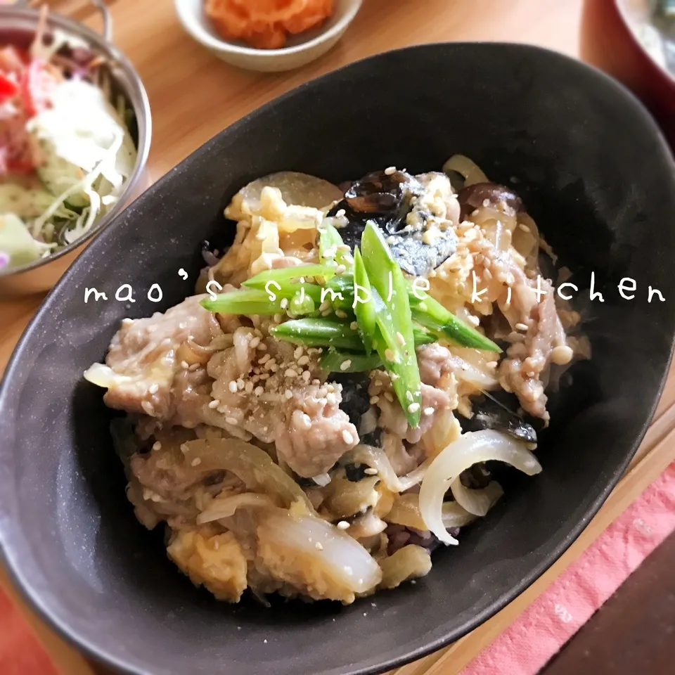 Snapdishの料理写真:キノコたっぷり♪他人丼♪|mao's simple kitchenさん