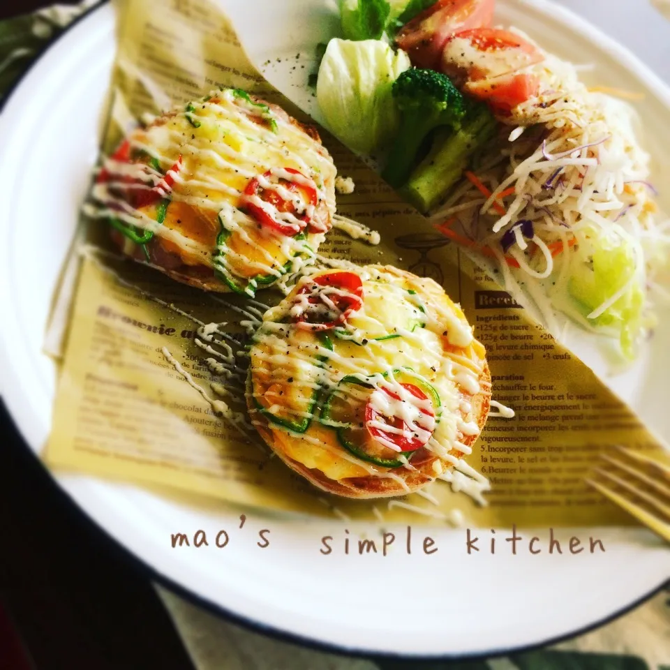 イングリッシュマフィンでピザトースト♫|mao's simple kitchenさん