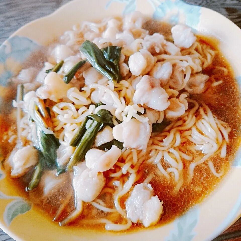 行者にんにくと鶏なんこつ入り醤油ラーメン|やこめし亭さん