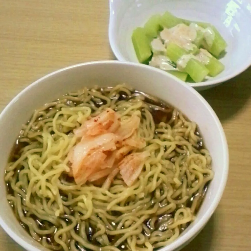 醤油ラーメン、ウドのごまドレッシングかけ|やこめし亭さん